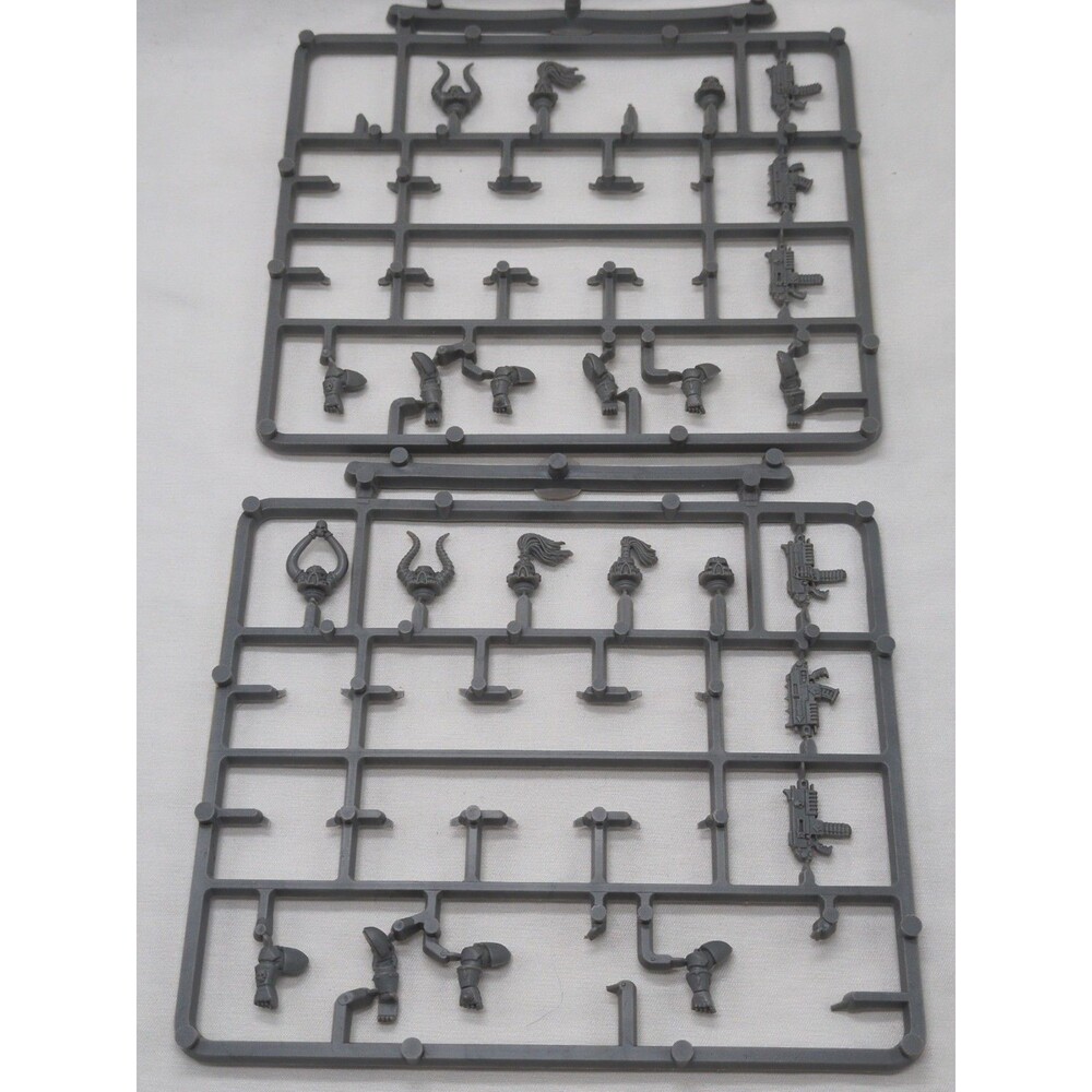 2001 Warhammer 40K Chaos Space Marine Bits And Pieces